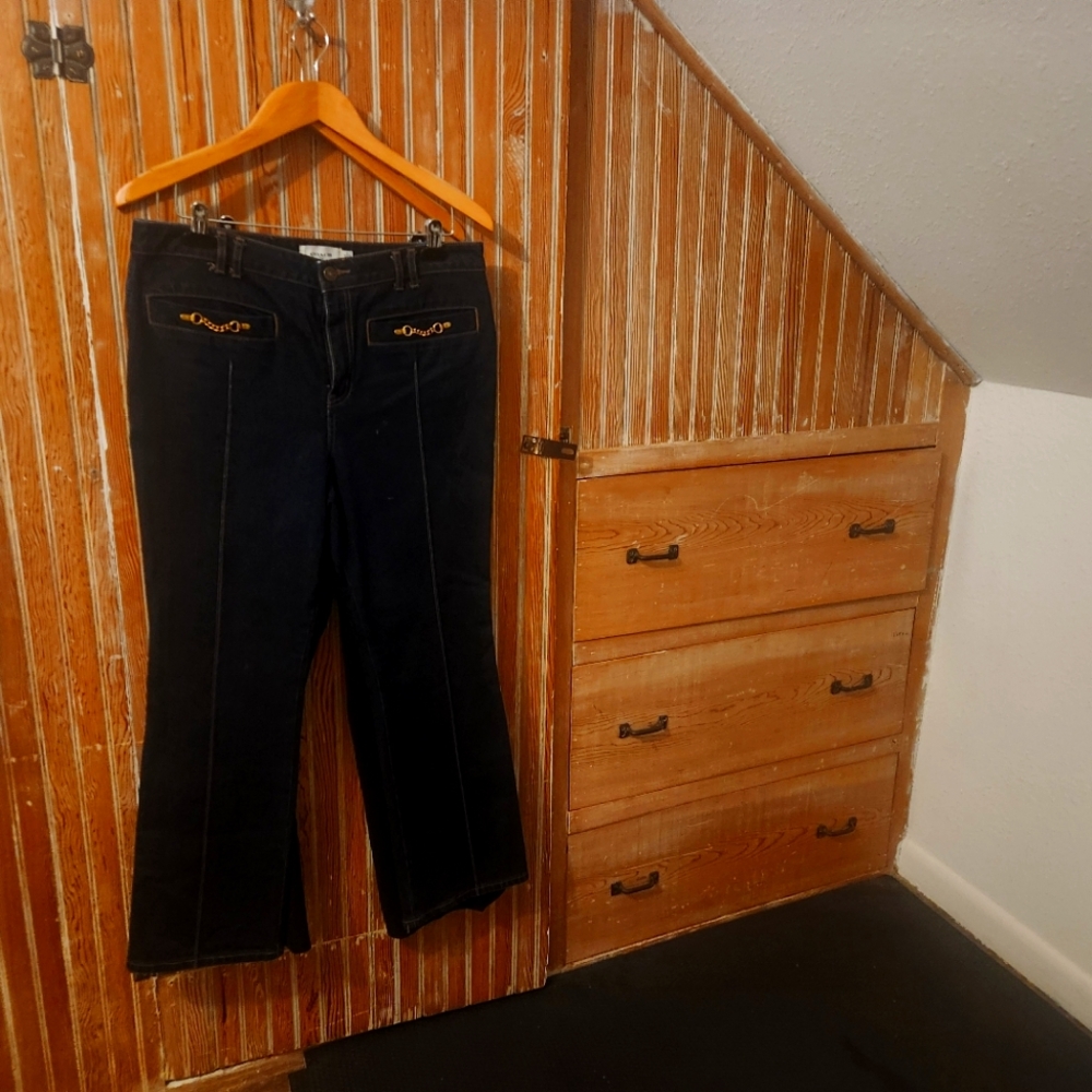 Jeans - Picture 2 of 3